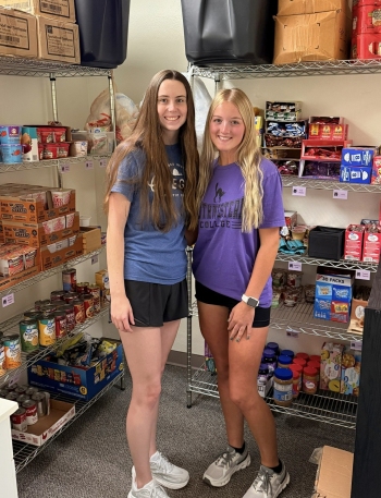 Students working in the Jinx Shelf
